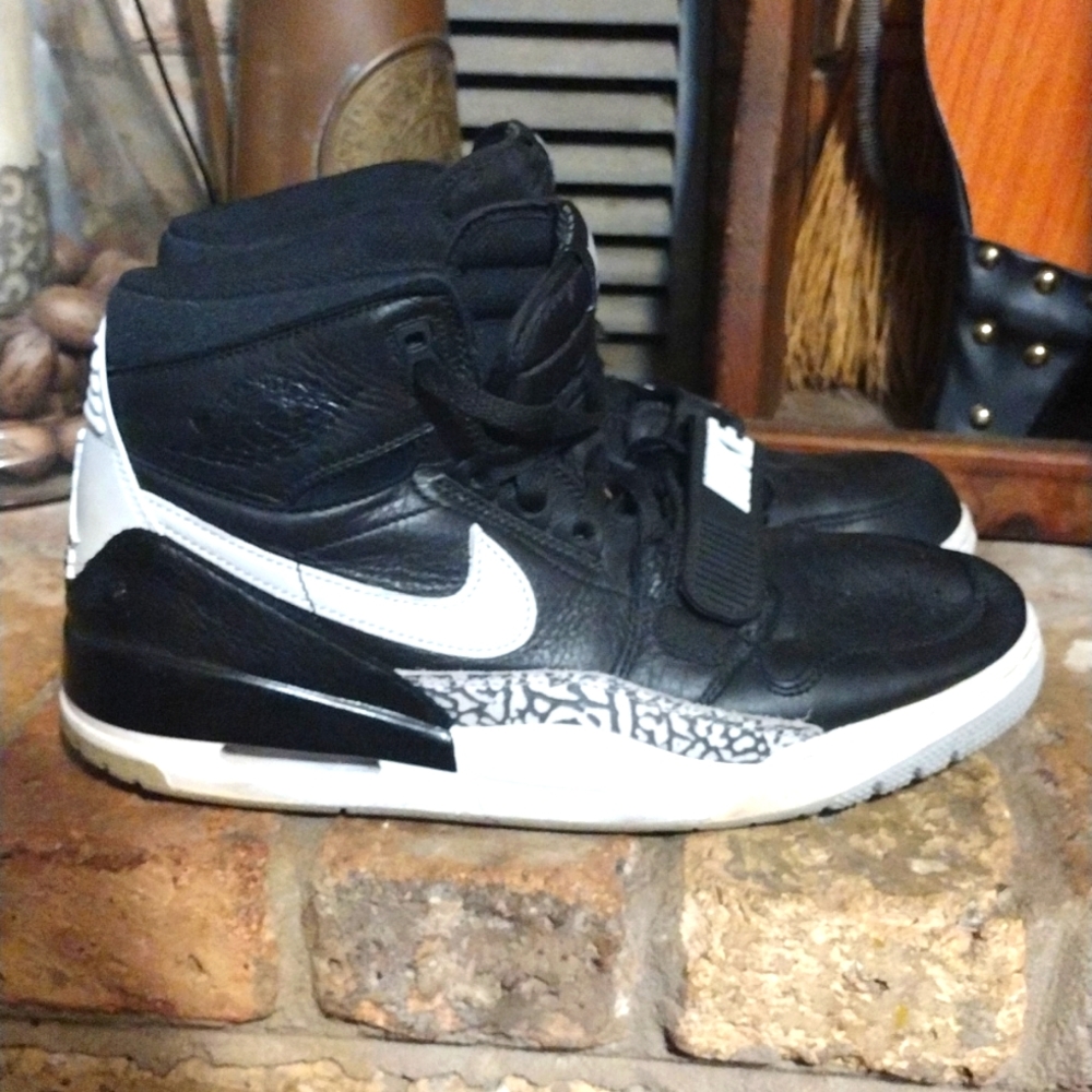 Nike JORDAN LEGACY 312 Black Cement High Top Basketball Shoes Sz 10 Retro
